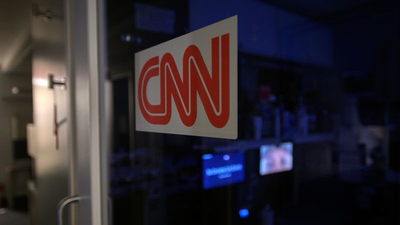 Judge says Trump press ban likely violates First Amendment