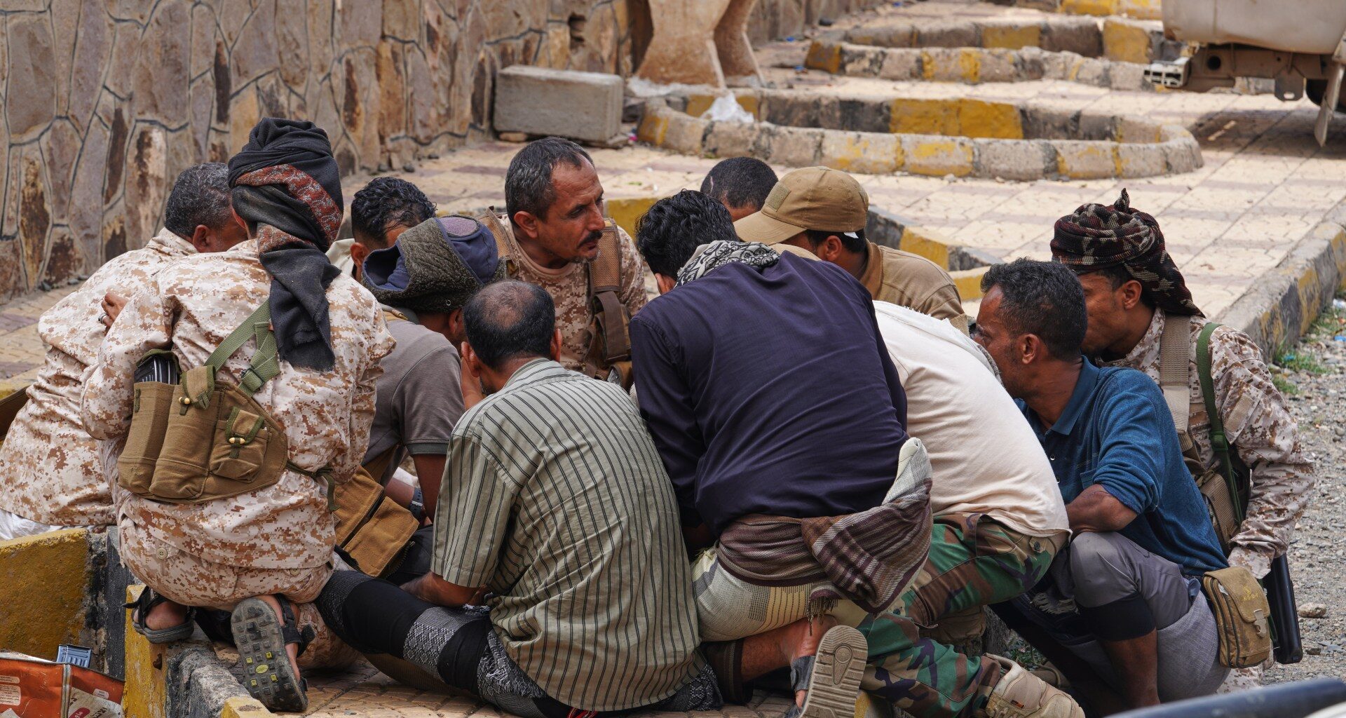 Yemen’s Taiz faces deadly siege, as Shabwah death toll rises | Conflict News