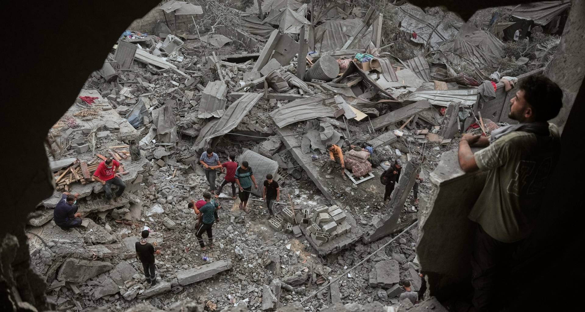 Israeli air strike kills Palestinian woman in Gaza City | Israel-Palestine conflict News
