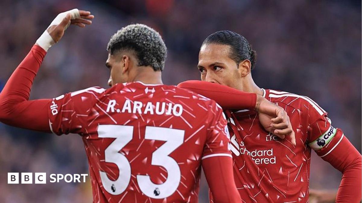 Virgil van Dijk and Ronald Araujo for Liverpool