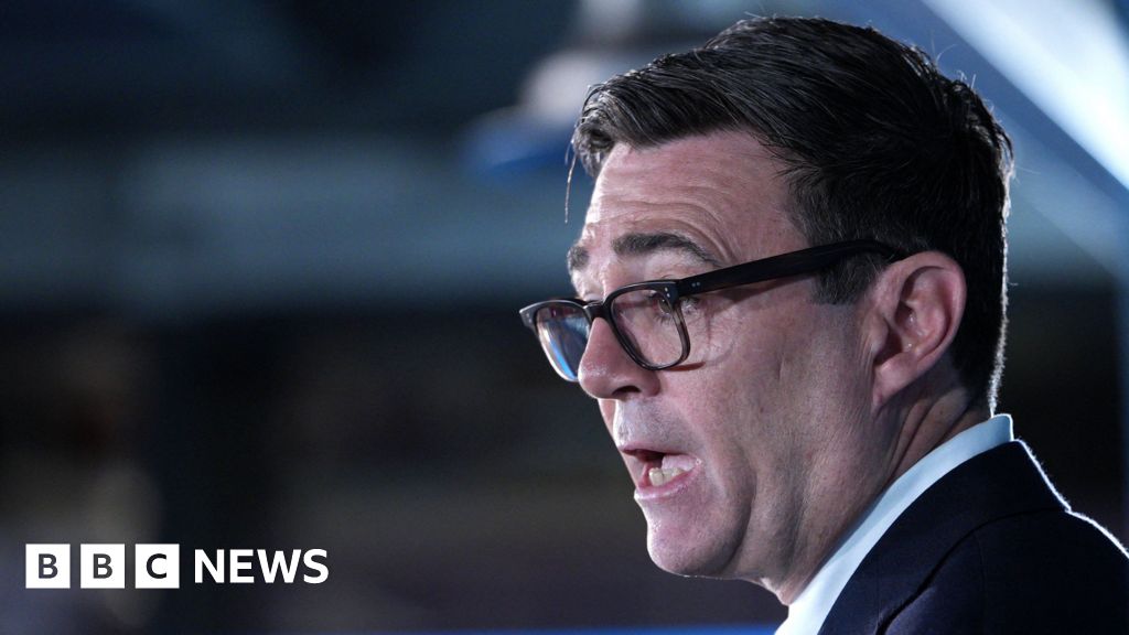 PM says it is 'clear' Russia interfered with Brexit vote - BBC