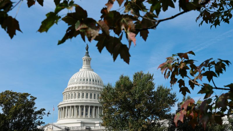 Republicans watch with alarm as Trump’s approval rating sinks in their own internal polling