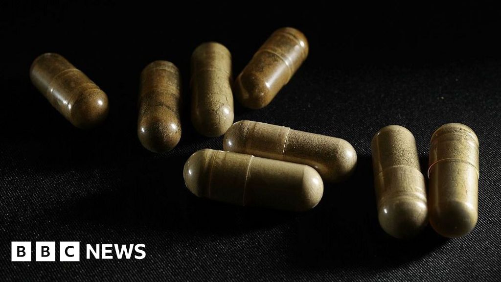 Father and son smoke shop workers arrested in Mississippi students' suspected kratom deaths - BBC