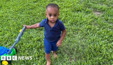 Bodycam clip released in fatal police shooting of Mississippi one-year-old - BBC