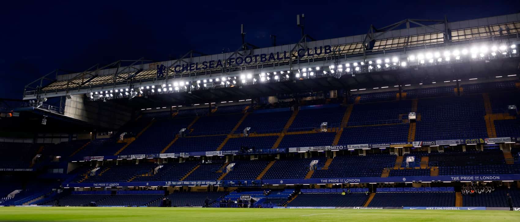 Chelsea v Spurs team news: Why Pedro misses out, Quenda starts