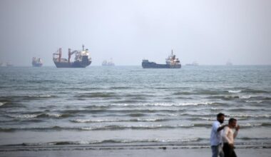 Sailors reportedly offered $25K per trip to move oil out of the Persian Gulf amid strikes, drone attacks