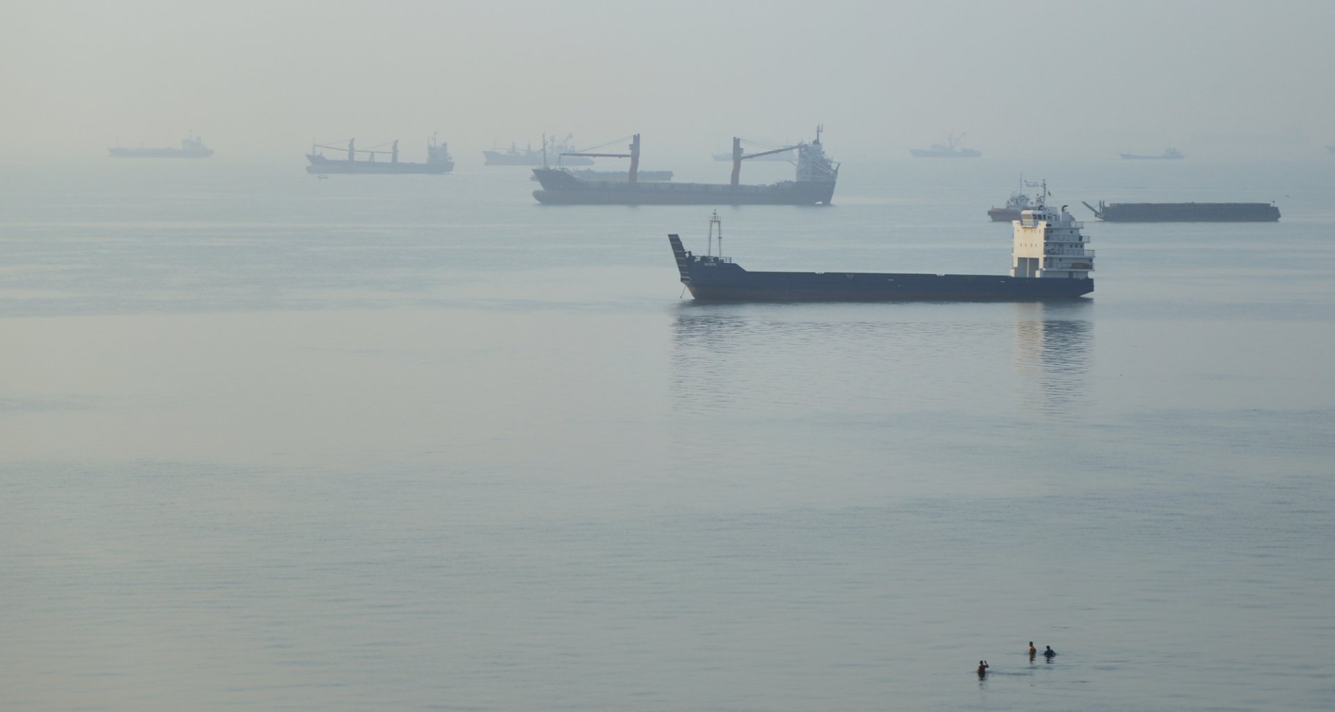 Report: Iran's IRGC hit 7 ‘violating’ oilers in Hormuz Strait in 5 days