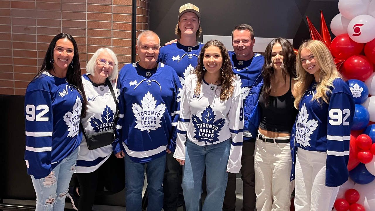 McKenna, family savor 'unreal' experience of NHL debut for Maple Leafs