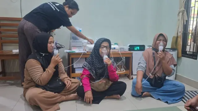 Shelter users breathing using nebulisers