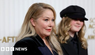 Christina Applegate says she was wrongfully diagnosed with MS - BBC