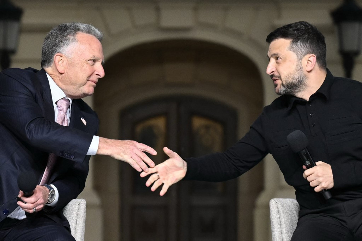 US Restores Intelligence to Ukraine as Witkoff Carries Peace Proposals to Putin