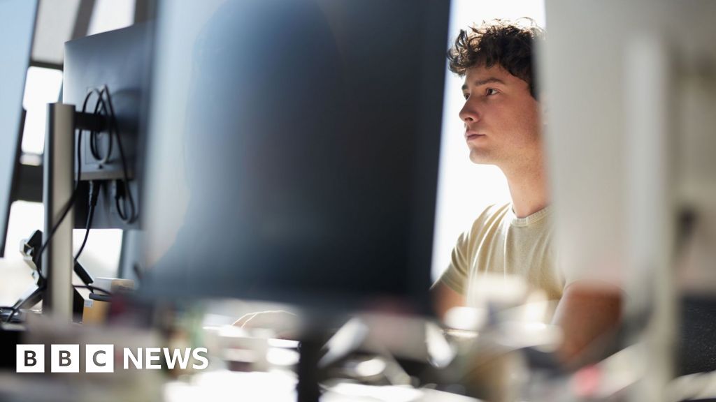 'It's been relentless' say IT workers on frontline of PHP cyber-security scramble - BBC