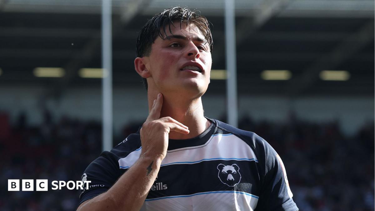 Louis Rees-Zammit poses after scoring the first of his two tries for Bristol Bears against Northampton Saints