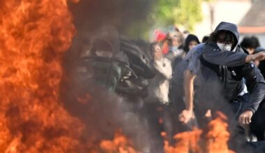 France student protests spread from Paris, with violent clashes forcing hundreds of high schools to close