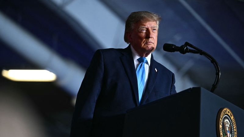 Signs of Trump and GOP panic grow ahead of the midterms