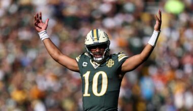 Packers vs. Bears: Jordan Love makes history, erupts in dominant win behind retooled offensive line