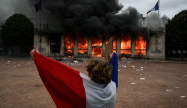 France protests latest: Buildings attacked and police use tear gas during nationwide protests in France