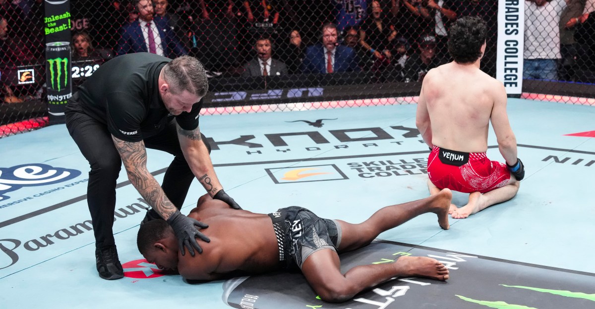 ‘His mouthpiece flew about 20 feet’: Pros react to Mike Malott’s vicious UFC Edmonton knockout