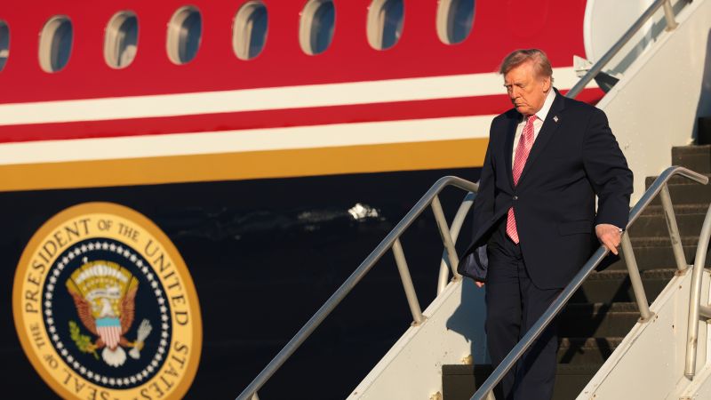 CNN warns Trump White House: Restore Air Force One access or face further legal action