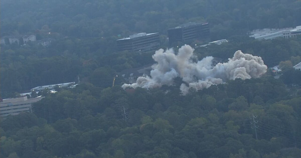 WATCH: 200-foot office tower imploded in seconds in metro Atlanta – WSB-TV Channel 2
