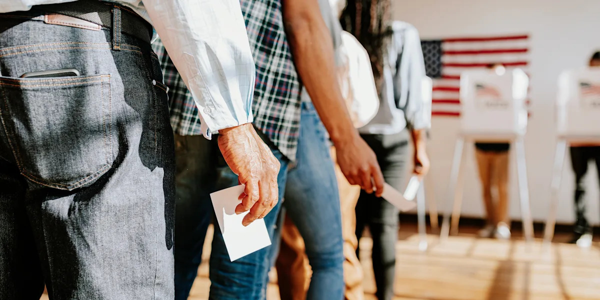 These Trump voters changed their minds — and are key to the midterms