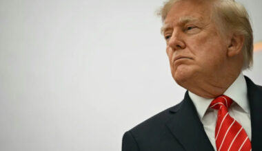 Stocks advance as Trump rules out pre-vote Iran attack