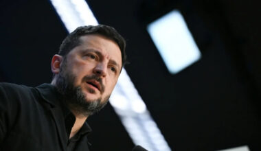 Zelensky drums up European backing as Trump ties slump