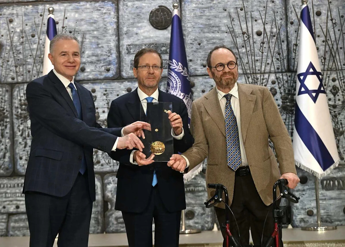 Herzog honors Israel Bonds for raising billions post-Oct 7 while mourning northern school tragedy