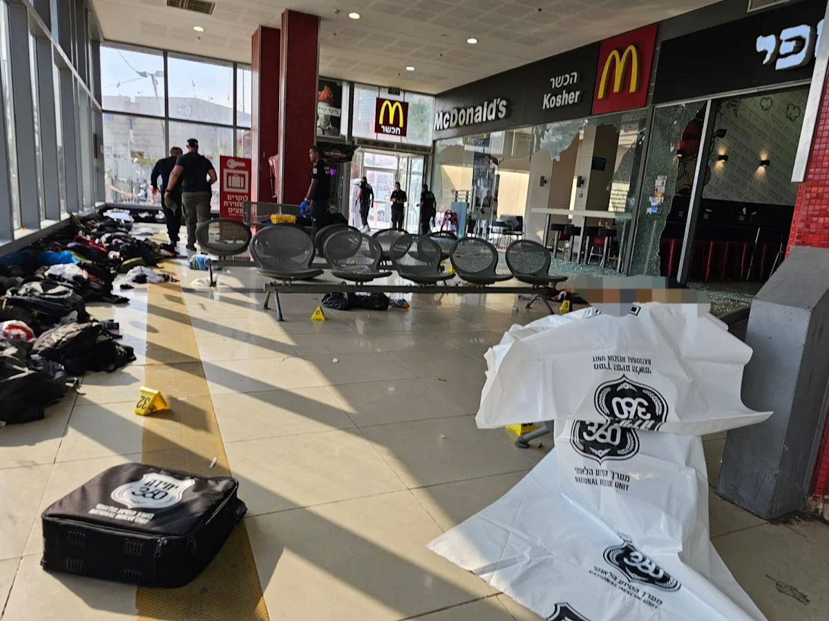 Prosecution charges three Israeli Bedouins of supplying weapons to 2024 Beersheba station terrorist