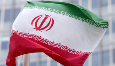 Report: Iran Threatens Gulf Targets If US, Israel Strike