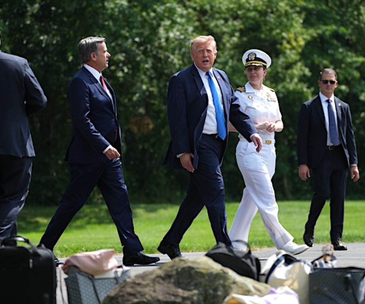 Trump Cabinet Holds Secret Camp David Iran, Yemen Talks