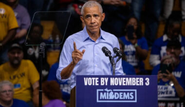 Trump claims Obama's Michigan rally was 'empty': What the photos show