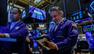 US job growth undershoots expectations in September, but labor market remains stable