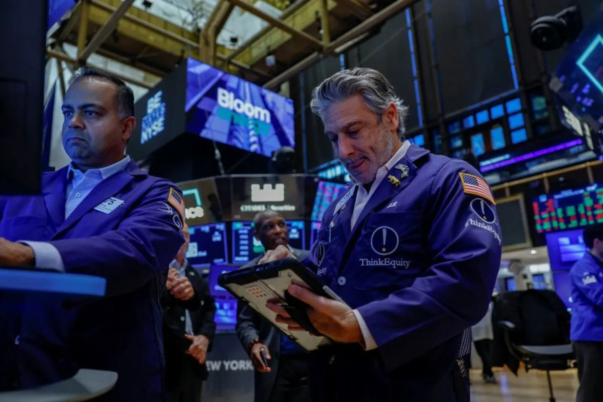 US job growth undershoots expectations in September, but labor market remains stable