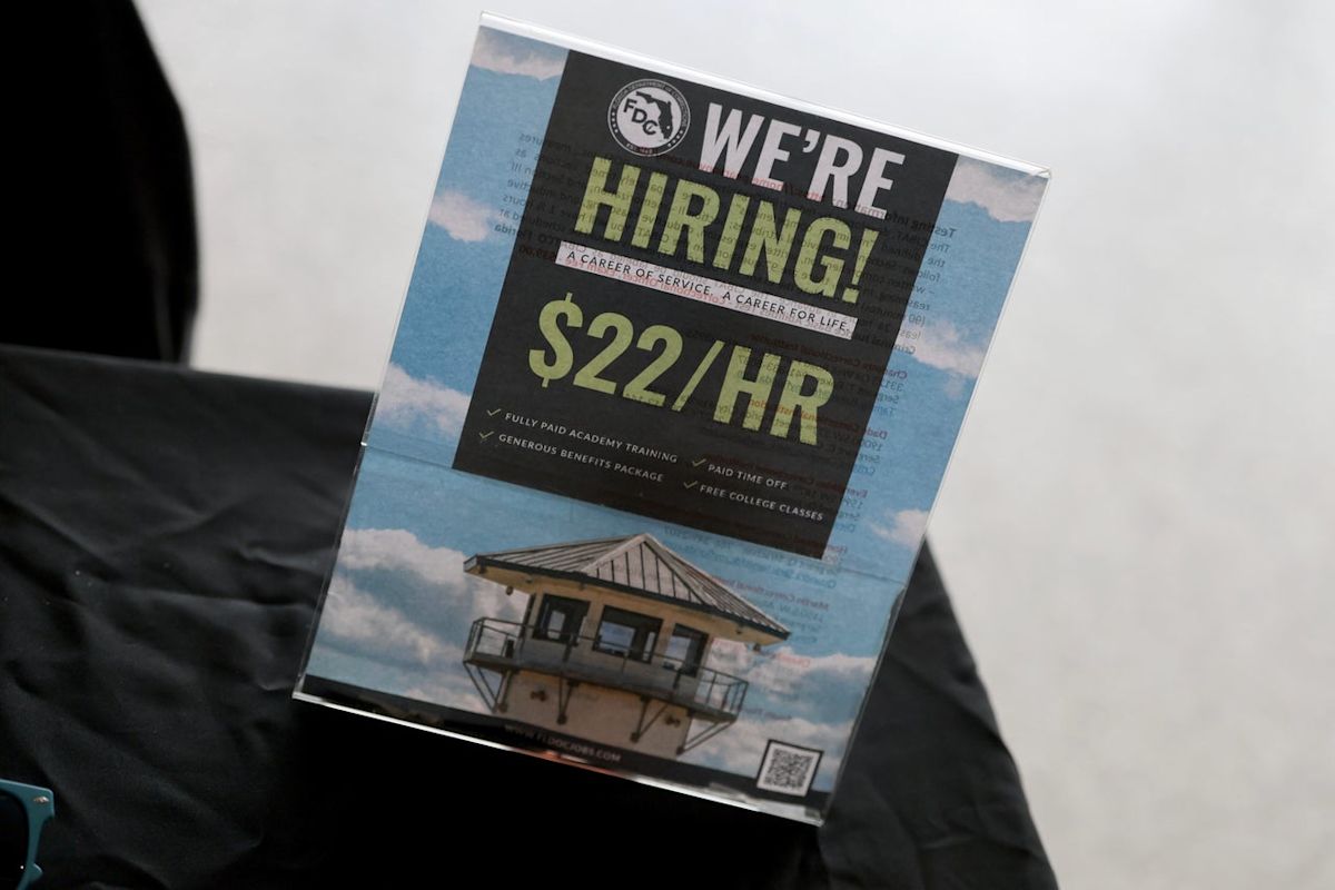 US jobs market defies Iran war energy shock as layoffs fall