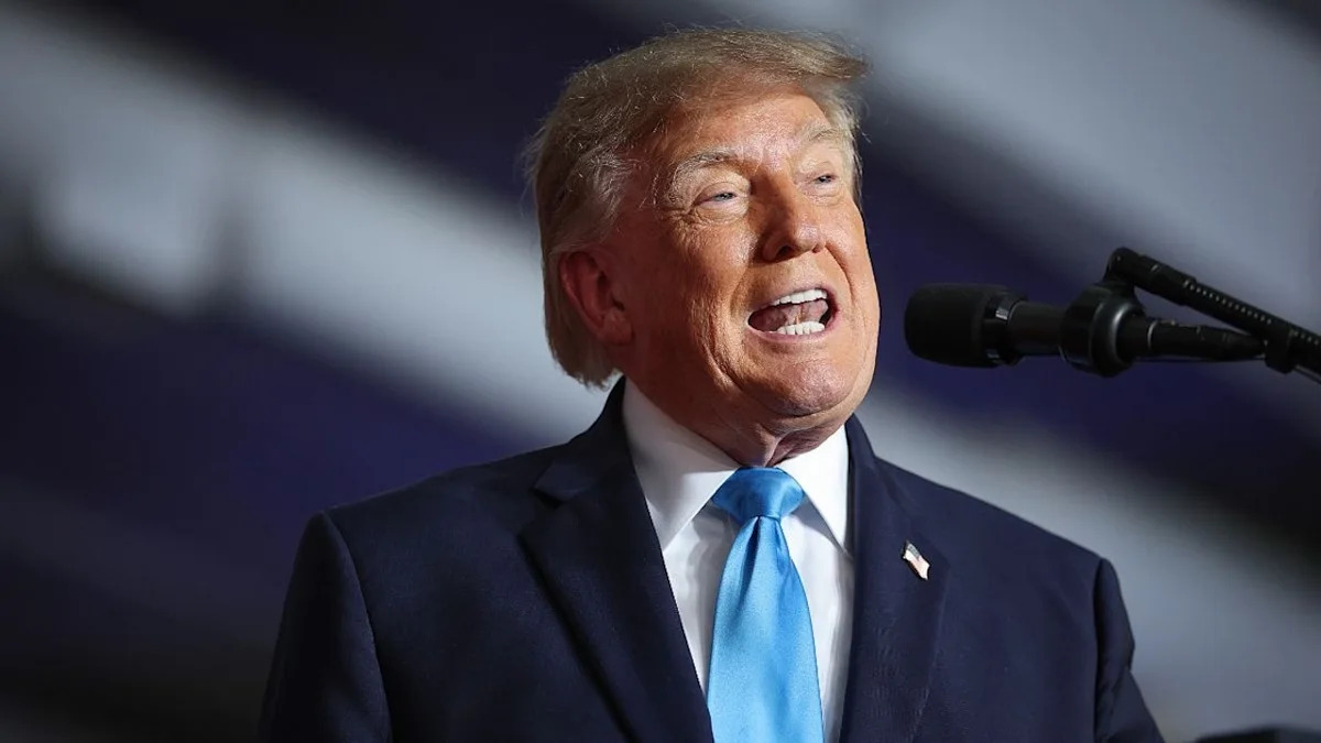 Gavin Newsom, Jim Acosta and More Torch Trump After He Dares Iran to ‘Take Out’ Los Angeles or San Diego in Rally Speech