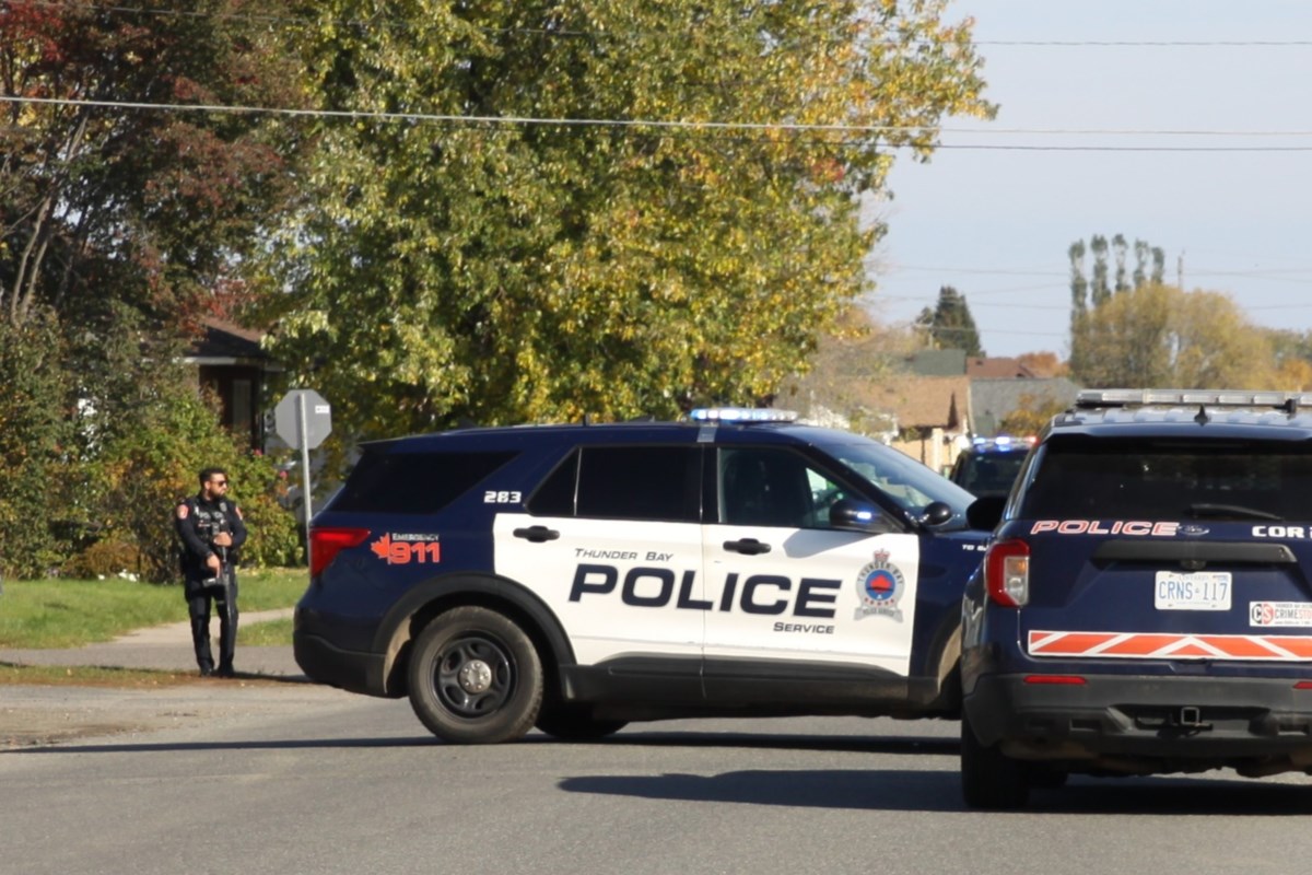 UPDATE: 'No threat' to school as police respond to nearby weapons call