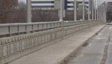 SIU investigates after man, 33, falls onto DVP from Leaside Bridge