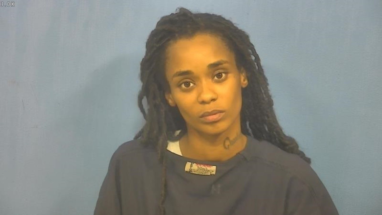 New details: Chicago woman ordered held in deadly suburban mall shooting