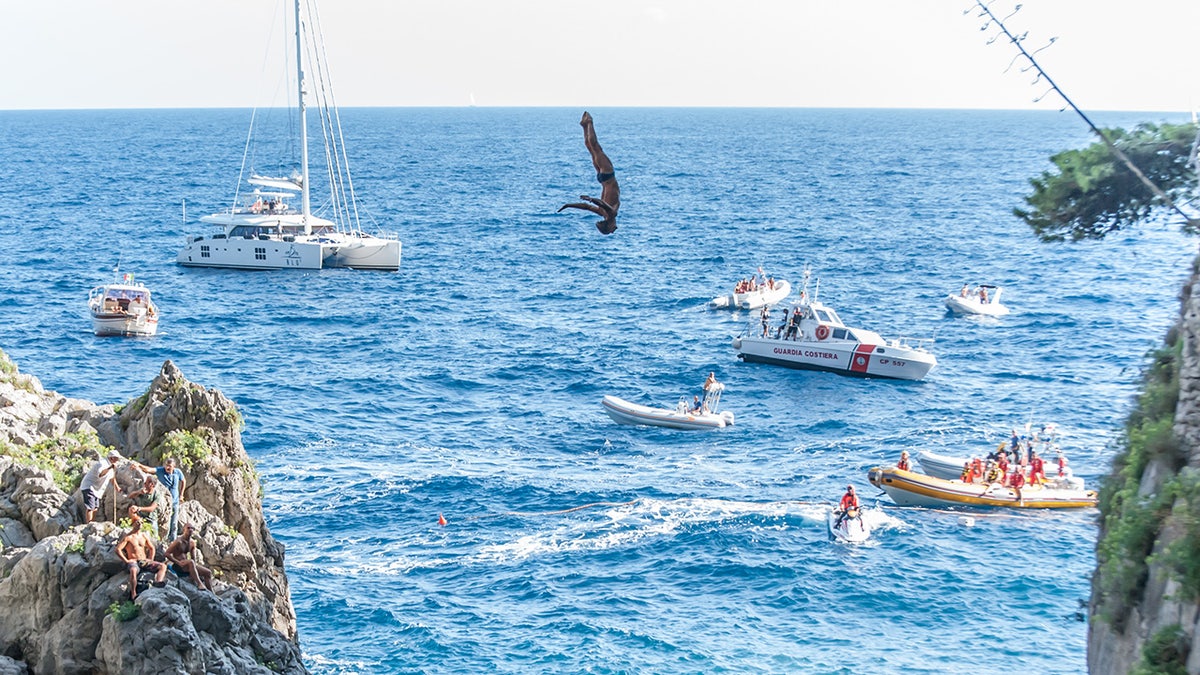 FIORDO DI FURORE, COSTIERA AMALFITANA, NAPOLI, ITALY - 2018/09/02: It was held on the Amalfi Coast at the Fjord of Furore the 32nd Edition of the Marmeeting the diving competition of great heights with the victory of the American Stephen Lobue. (Photo by Sonia Brandolone/Pacific Press/LightRocket via Getty Images)