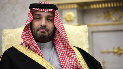 Report: Saudi crown prince shuttles between bunker-equipped palaces as Houthi missile