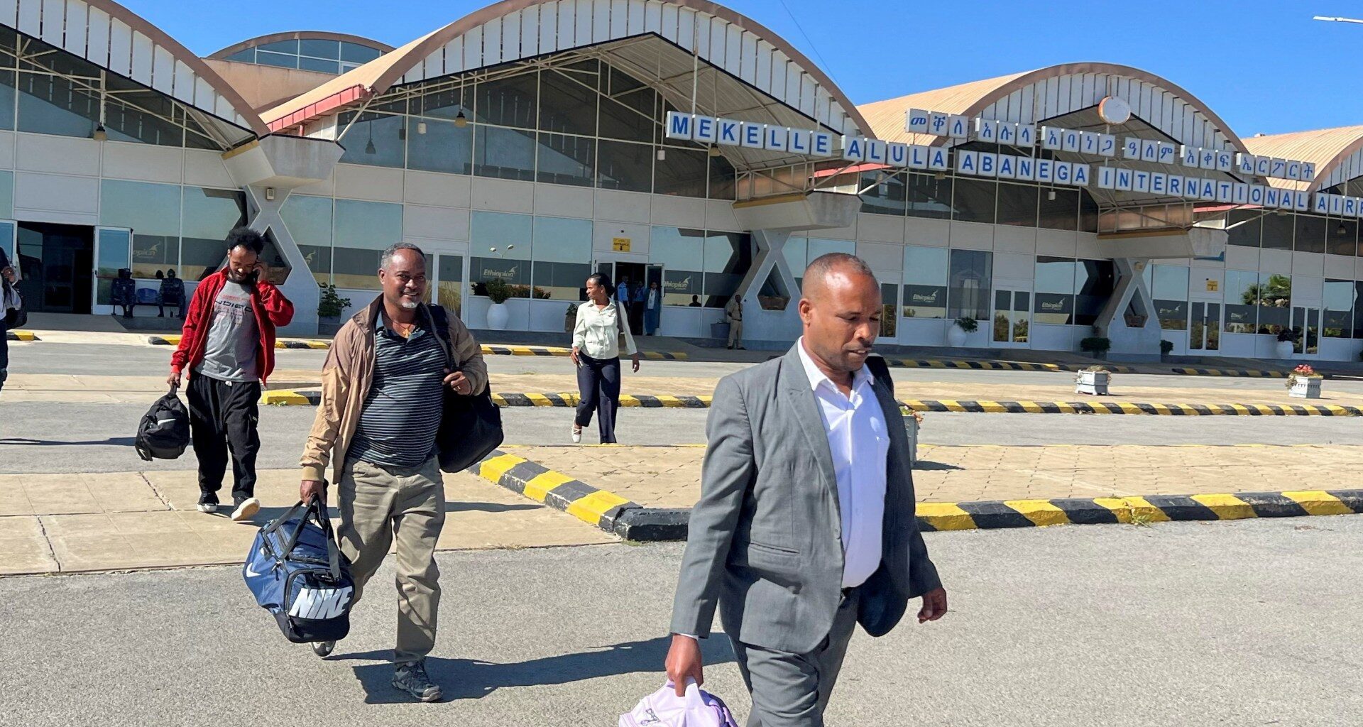 Ethiopian forces enter strategic Tigray town of Adwa, witnesses say | Abiy Ahmed News