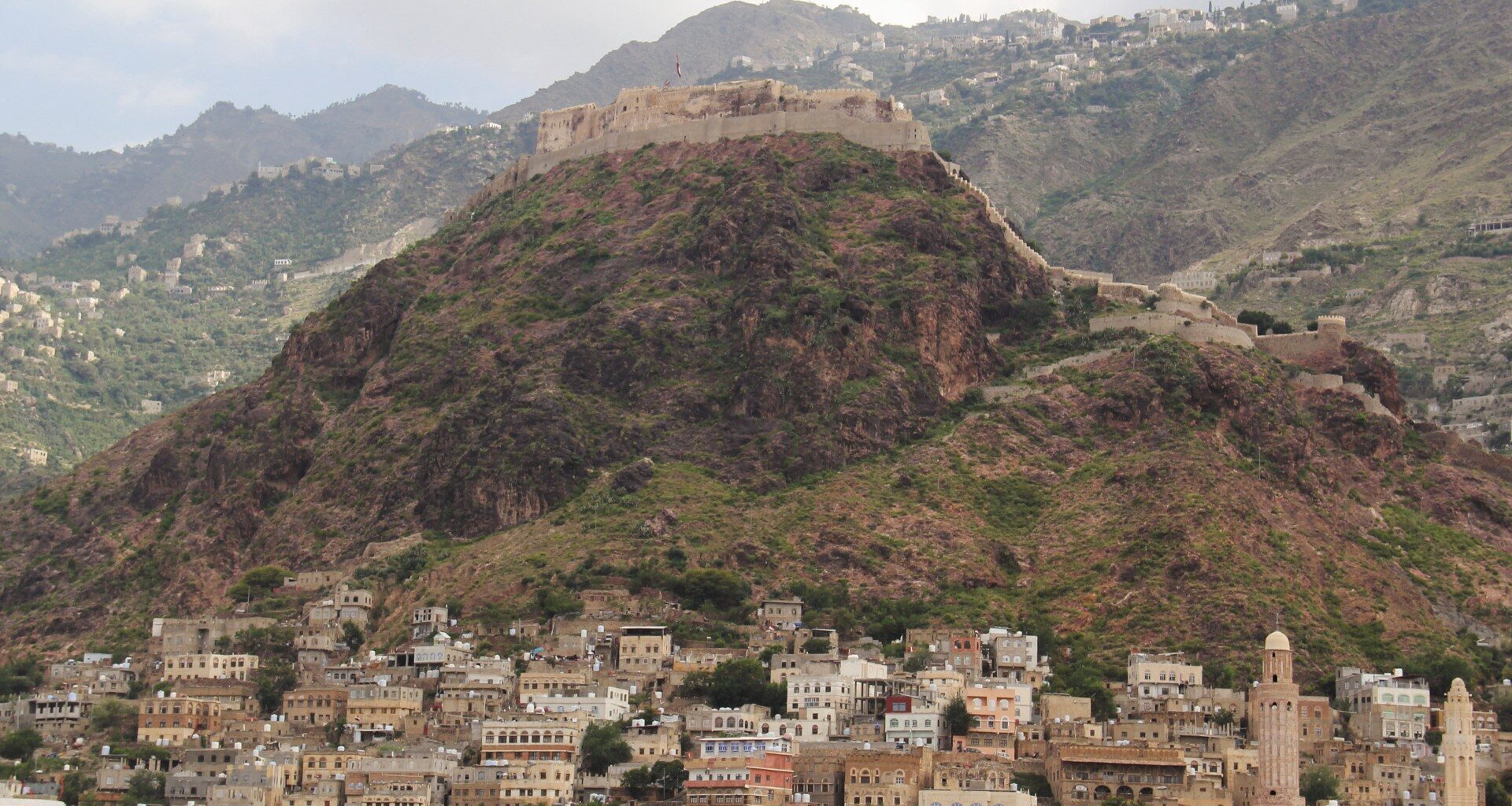 At least 5 killed in Houthi attack on Yemen’s presidential palace in Aden | Houthis News