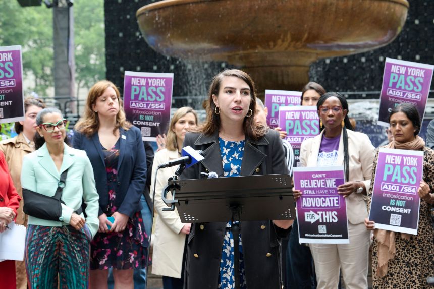 Summer Willis rallied for the passage of New York State Assembly Bill 101 in New York's Bryant Park last summer.