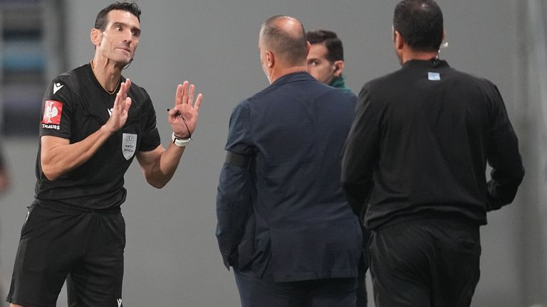 The referee pleads with the benches in Serbia