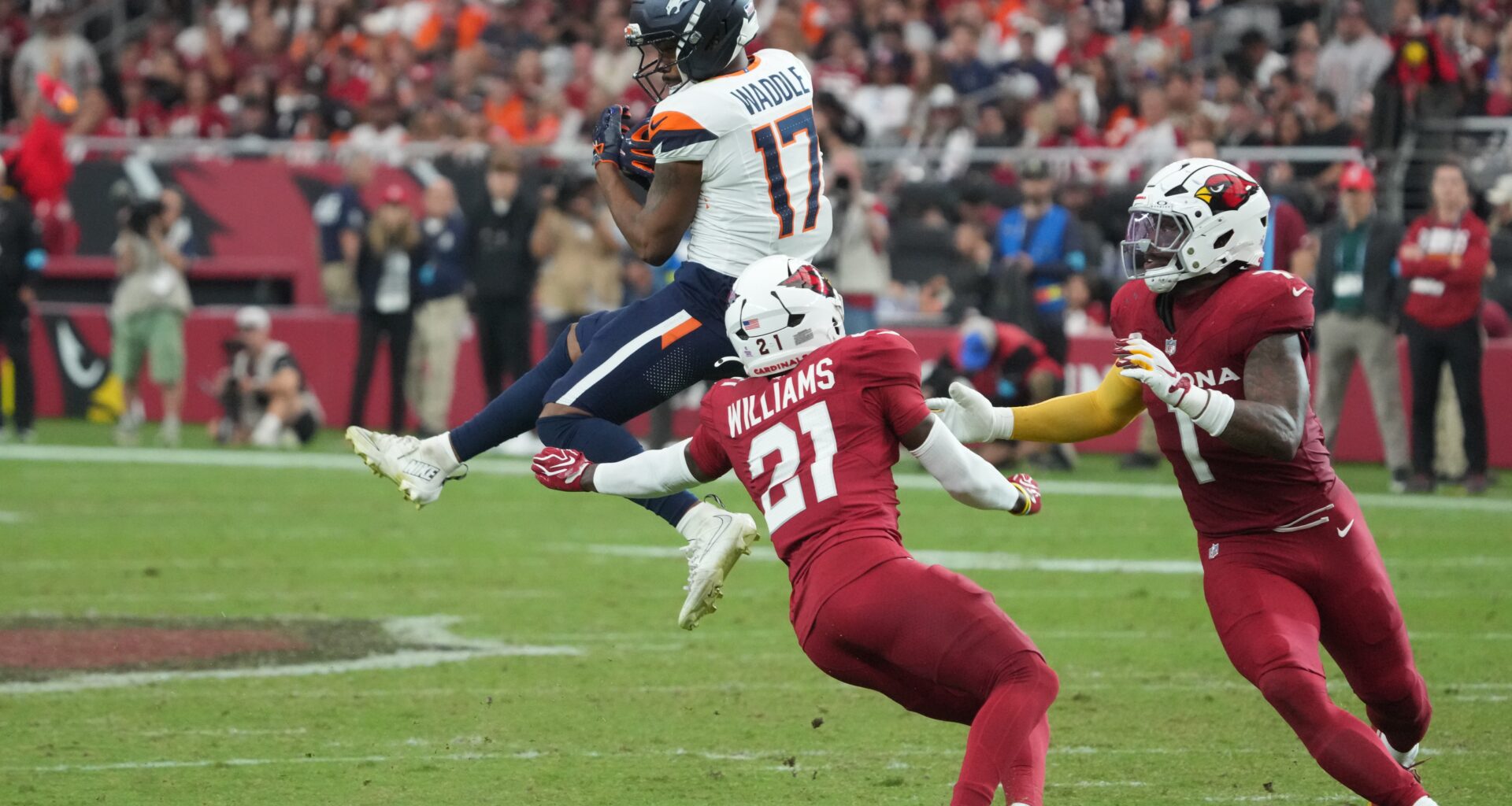 Broncos QB Bo Nix's comeback game ruined by Jaylen Waddle injury