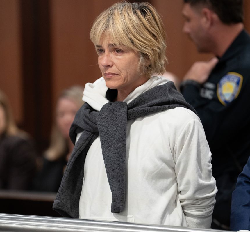 Selma Blair appears in Queens Criminal Court Monday in Queens, New York. (Barry Williams/ New York Daily News/Pool)