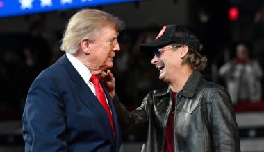 President Trump rallies Tennessee crowd ahead of midterms, floats 'Trump Ocean'