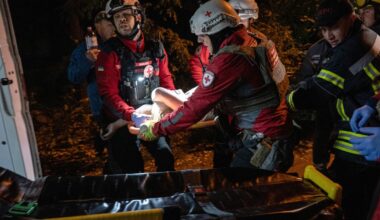U.S. may have withheld warnings to Ukraine of Russian strikes that killed 6, cut power to 600,000, sources say