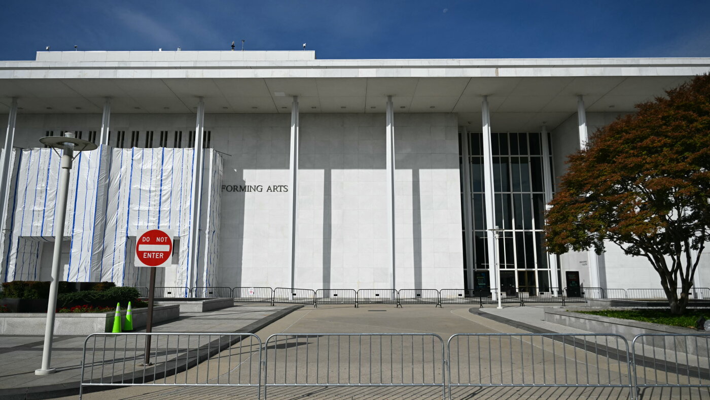 The Kennedy Center names new artistic director, amid concerns : NPR